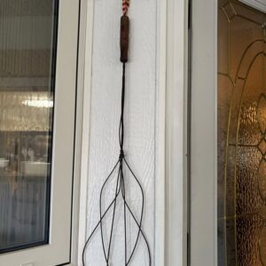 Vintage Rug Beater 30"