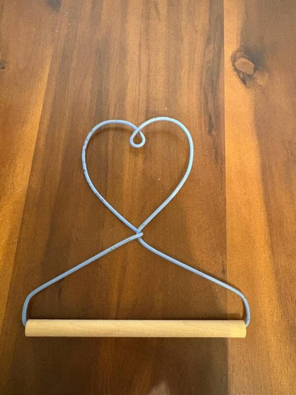Heart Shaped T-Towel Holder - Image 3