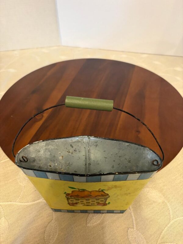 VINTAGE METAL POCKET PLANTER - Image 2