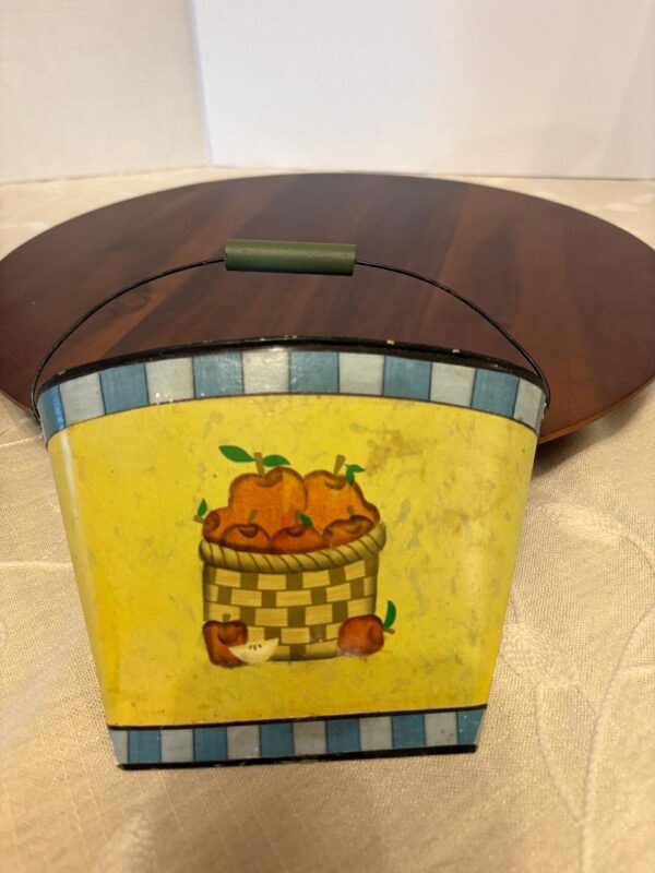 VINTAGE METAL POCKET PLANTER