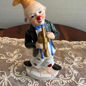 sweet-6-trumpet-playing-porcelain-clown