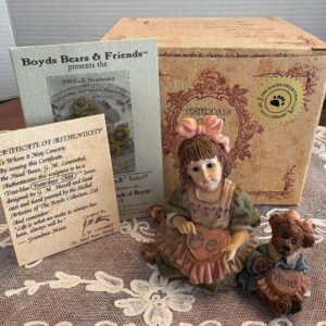 alyssa-with-caroline-a-stitch-in-time-boyds-yesterdays-child-3539-1e-526