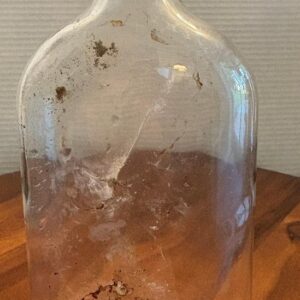 vintage-one-pint-clear-glass-bottle-wine-flask