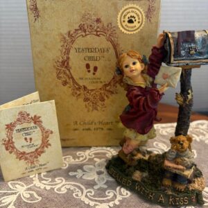 Boyds Bear Yesterdays Child Dollstone Valerie and Romeo #82007 S.W.A.K