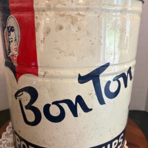 VINTAGE BON TON POTATO CHIPS NEW YORK, NY TIN METAL CAN BOX 13.75" x 12"